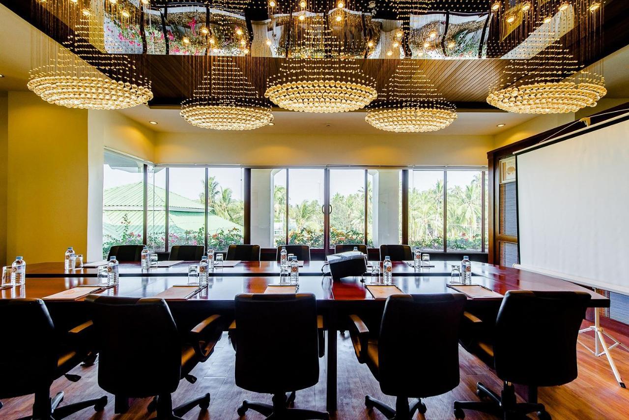Ngwe Saung Yacht Club & Resort Ngwesaung Eksteriør bilde