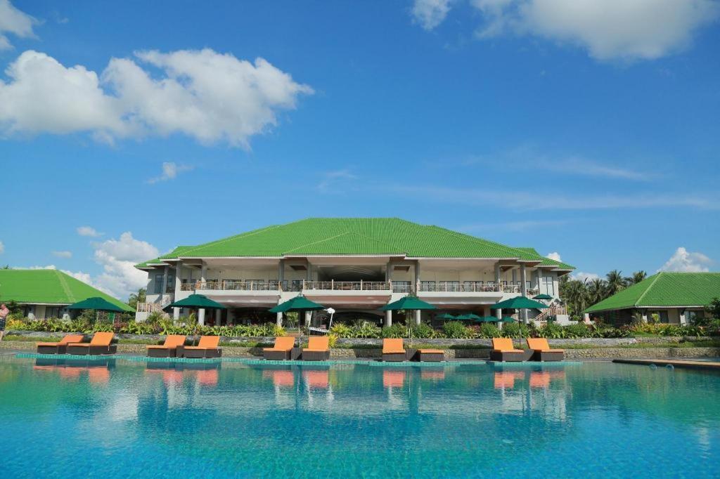 Ngwe Saung Yacht Club & Resort Ngwesaung Eksteriør bilde