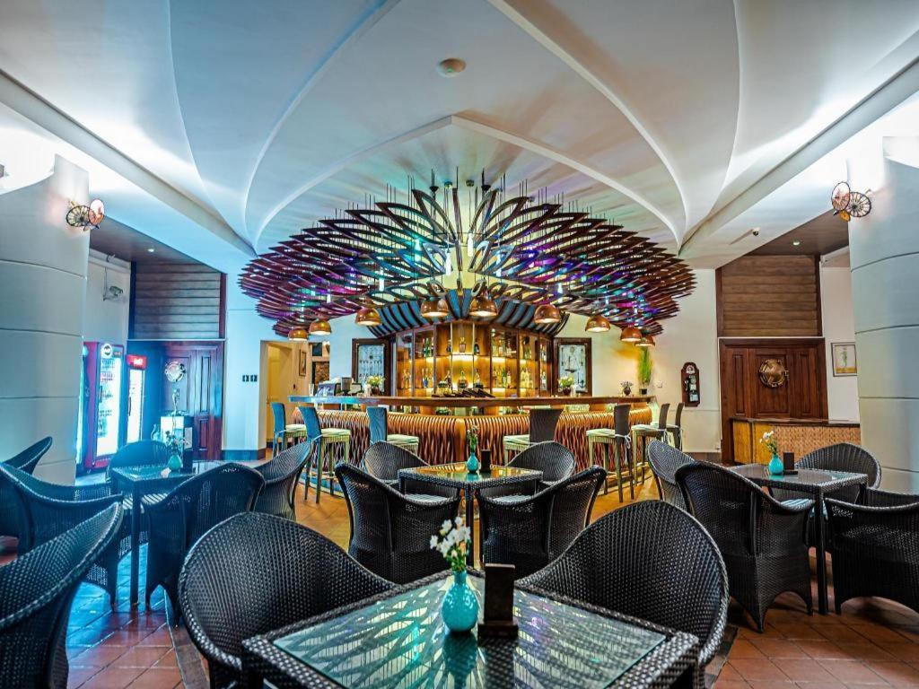 Ngwe Saung Yacht Club & Resort Ngwesaung Eksteriør bilde